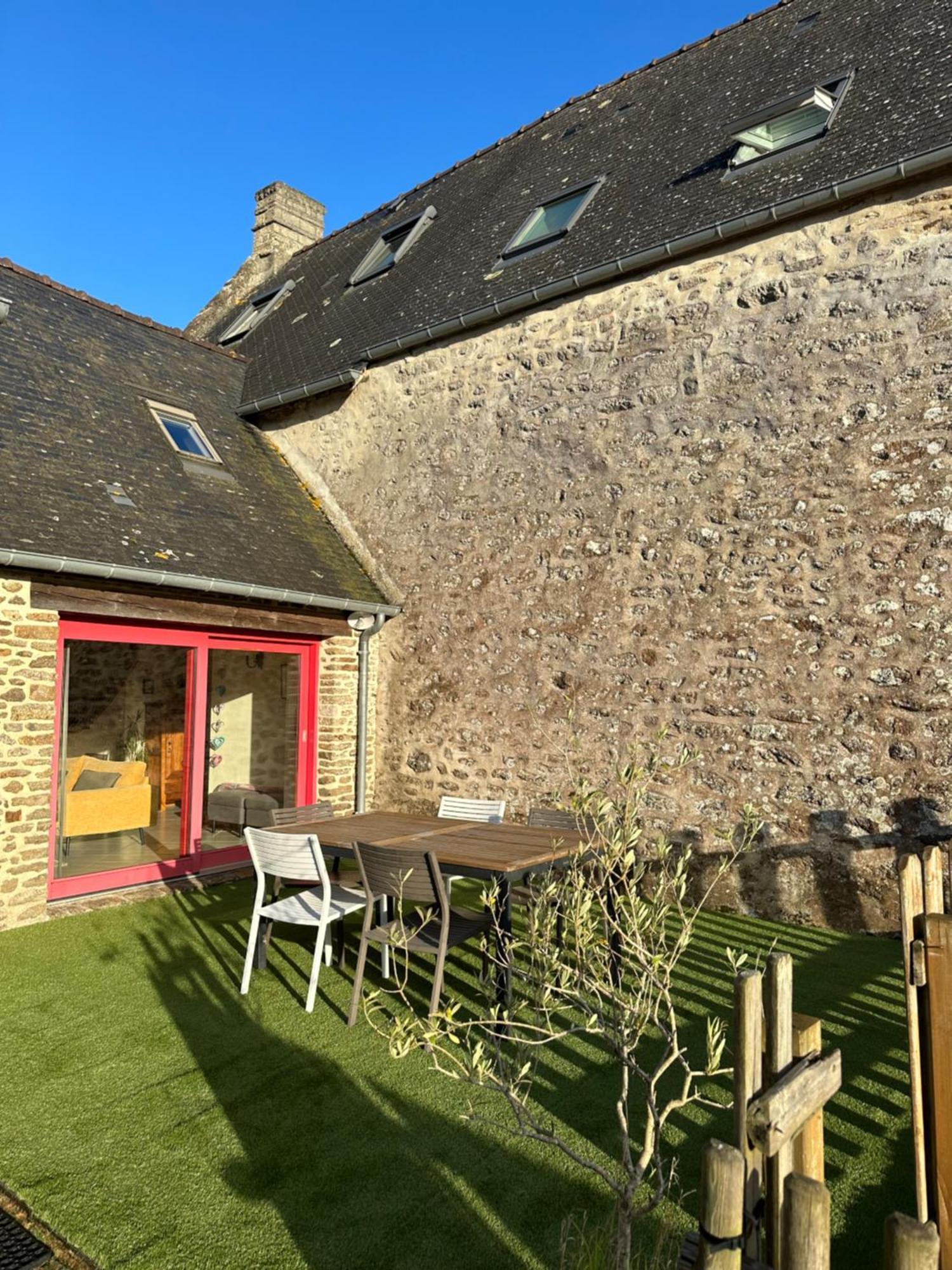 Maison Entre Rennes Et St-Malo Saint-Pierre-de-Plesguen Buitenkant foto